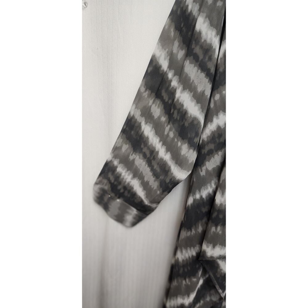 Cato East 1948 Shear Gray Muted Striped Hi Low Blouse Size 26-28W - Picture 6 of 8